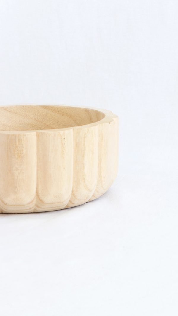 Scalloped bowl natural - Image 5