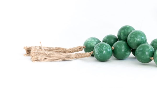 Swirled 2" Resin Beaded Garland green - Image 4