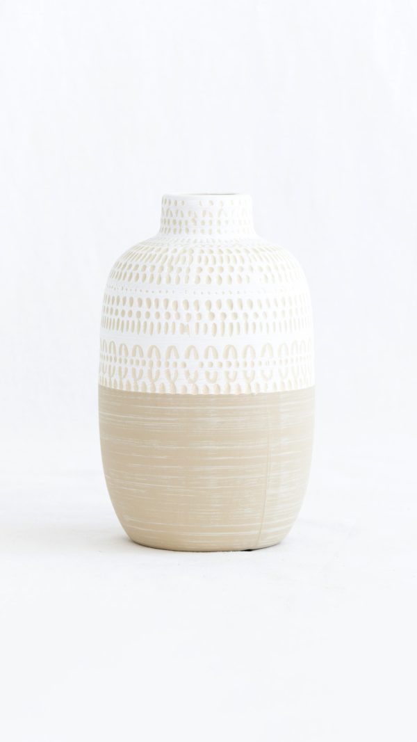 Tribal vase beige