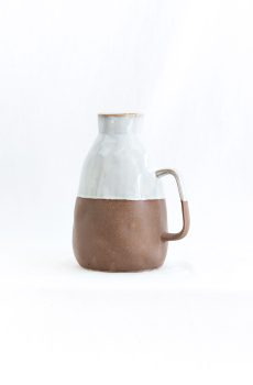 Vase with handle ivory